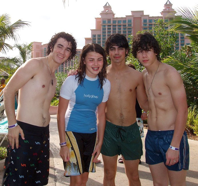 hot girls that love nike jonas picture Group Picture